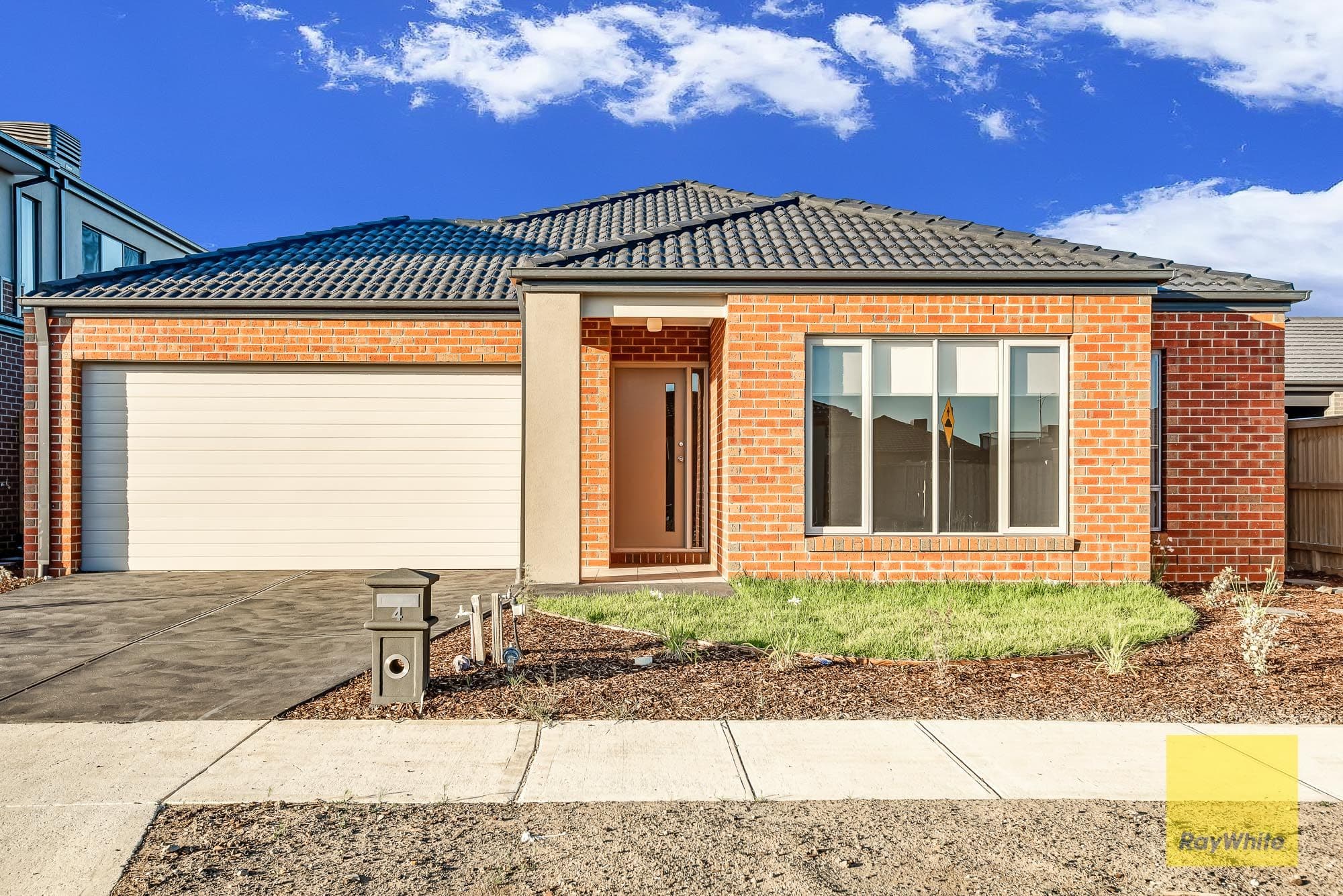 4 Hogarth Street, Tarneit VIC 3029, Tarneit - Image 1