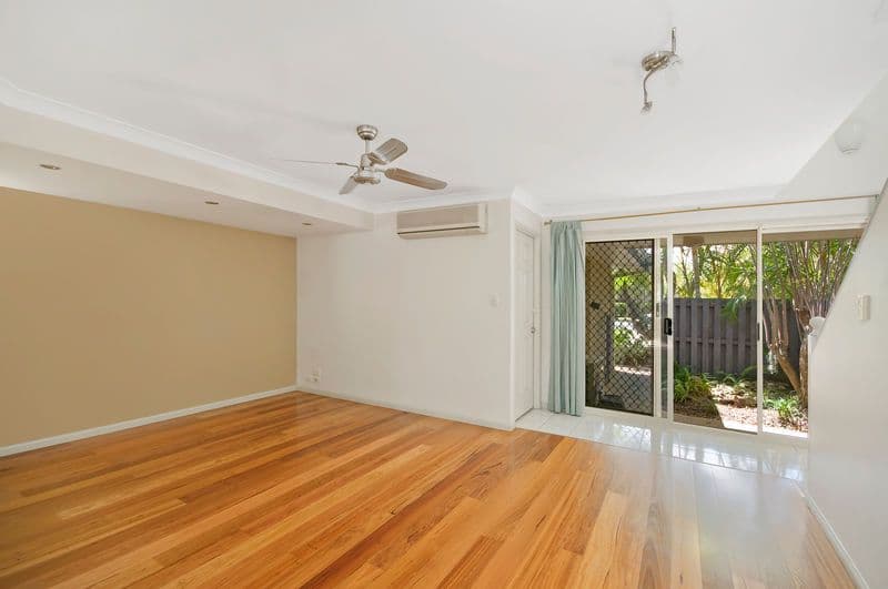 17 Cupania Place, ELANORA QLD 4221, Elanora - Thumbnail 3