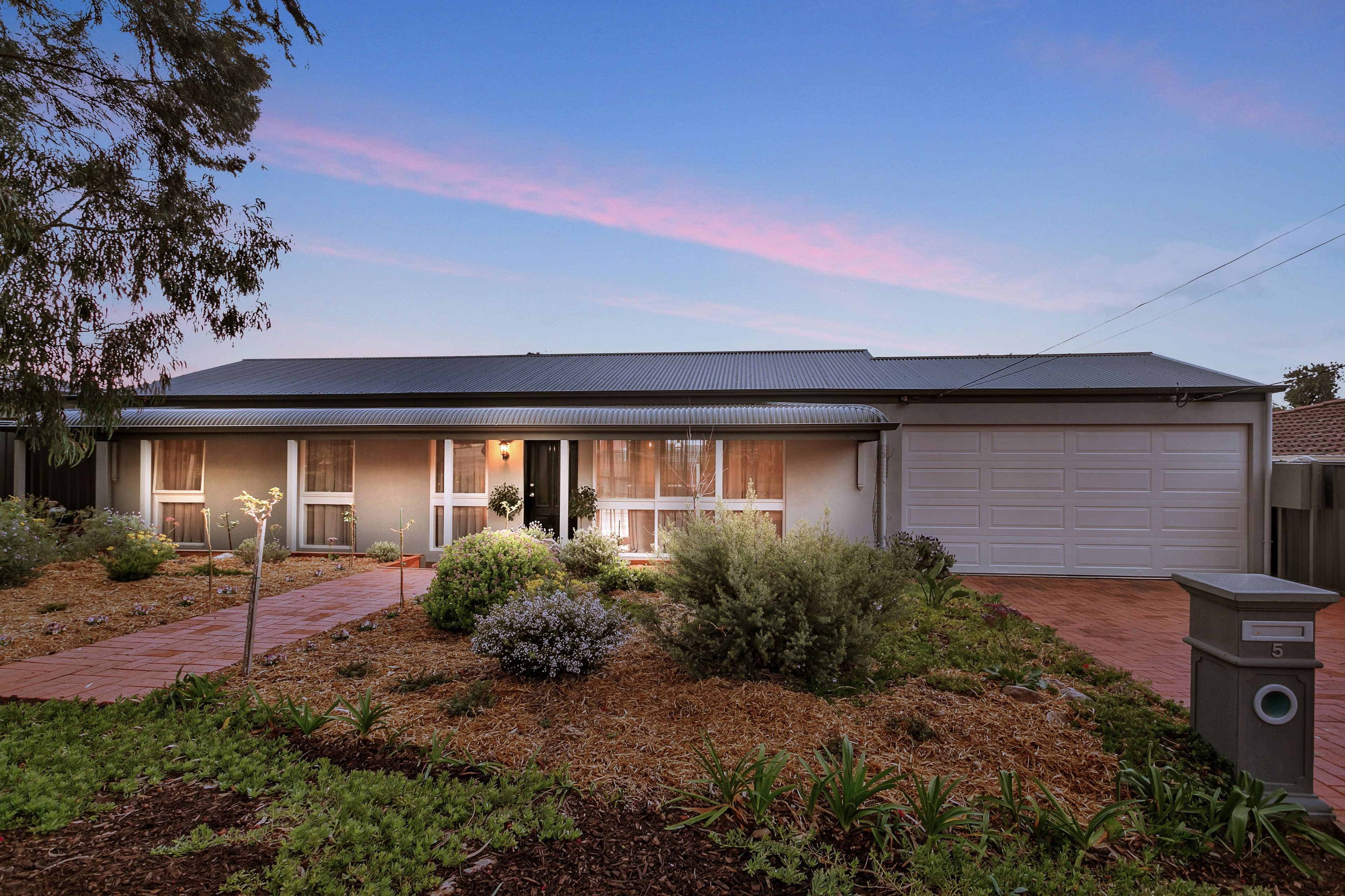 11 Newcombe Drive, Gilles Plains SA 5086, Gilles Plains - Image 1