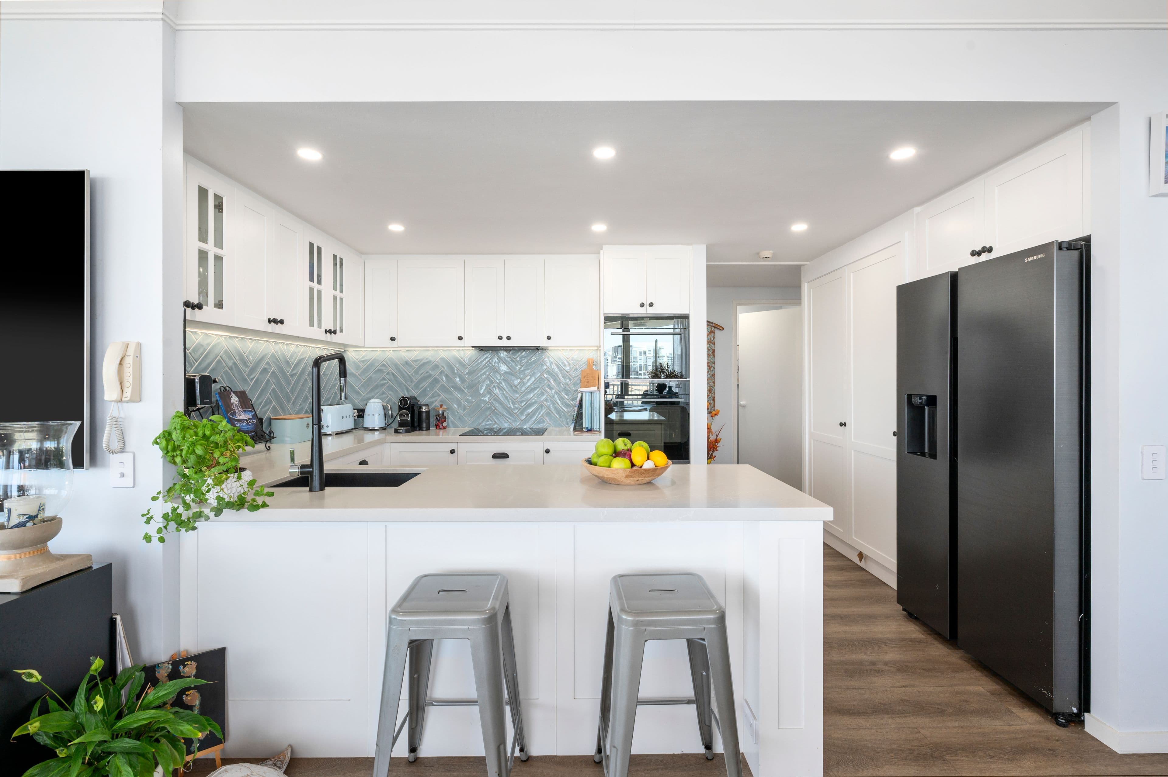 15 Brighton Street, Biggera Waters QLD 4216, Biggera Waters - Thumbnail 4