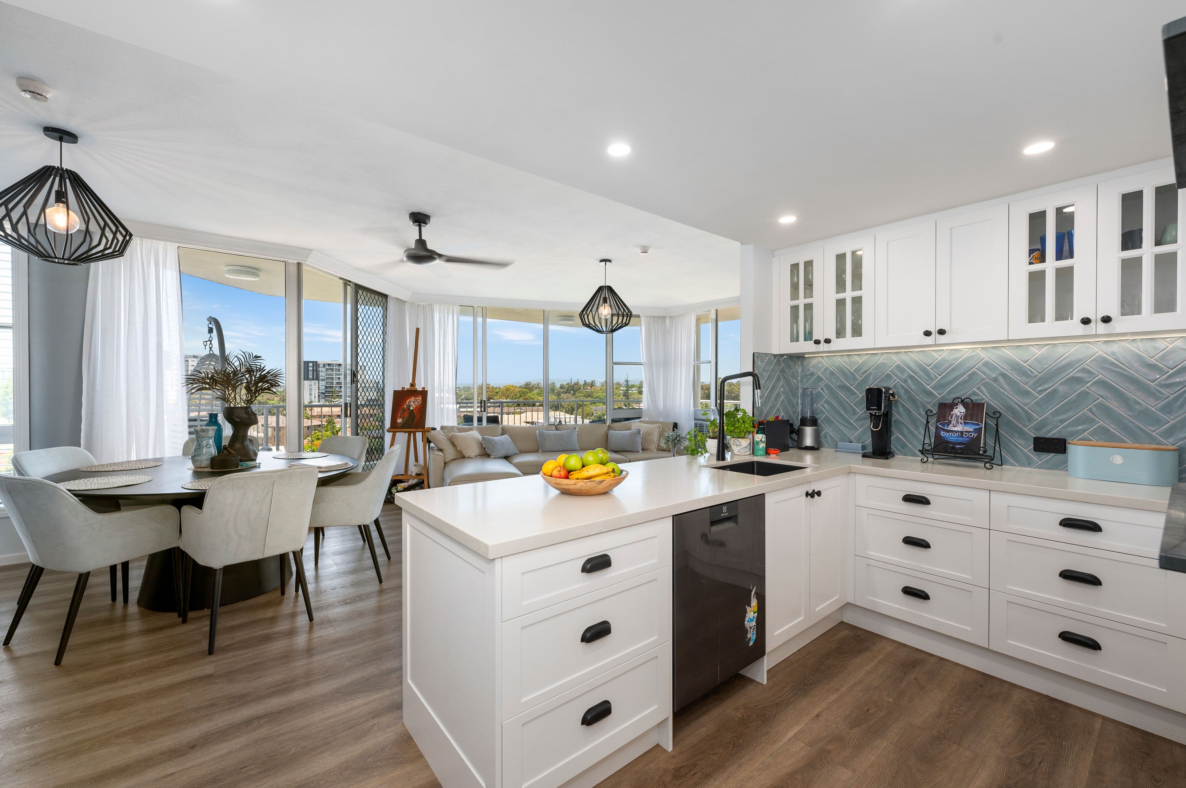 15 Brighton Street, Biggera Waters QLD 4216, Biggera Waters - Thumbnail 5