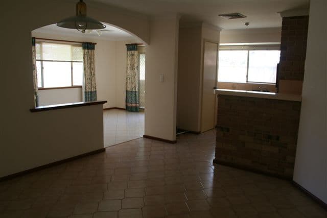 35 Ada Court, HAMILTON HILL WA 6163, Hamilton Hill - Thumbnail 4