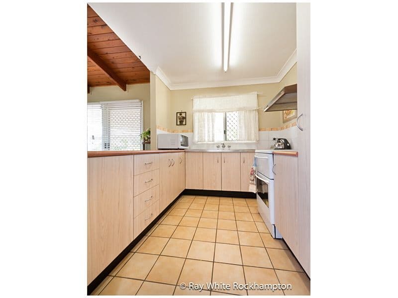 27 Pummell Street, NORMAN GARDENS QLD 4701, Norman Gardens - Thumbnail 7