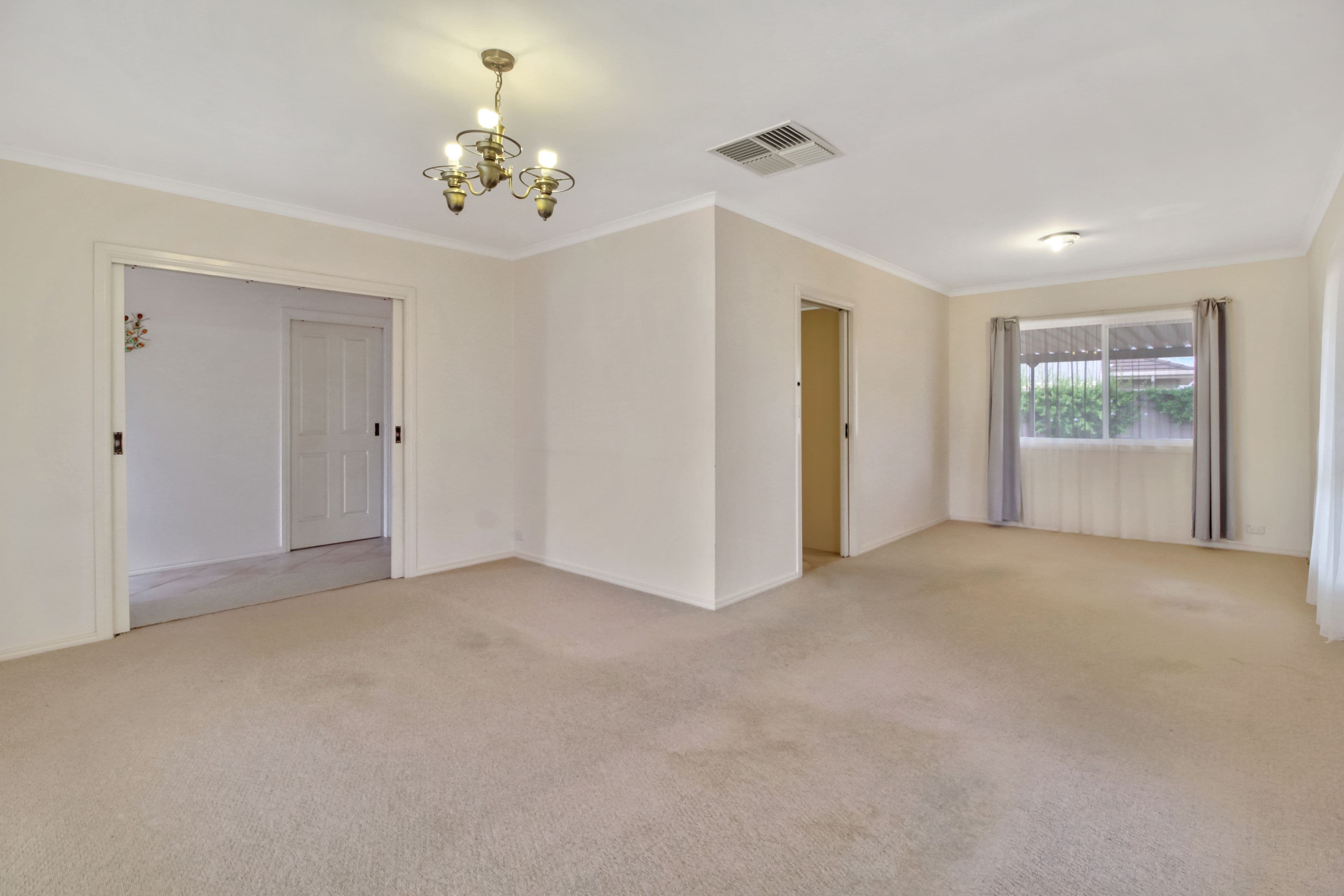 56 Meander Avenue, Renmark SA 5341, Renmark - Thumbnail 4