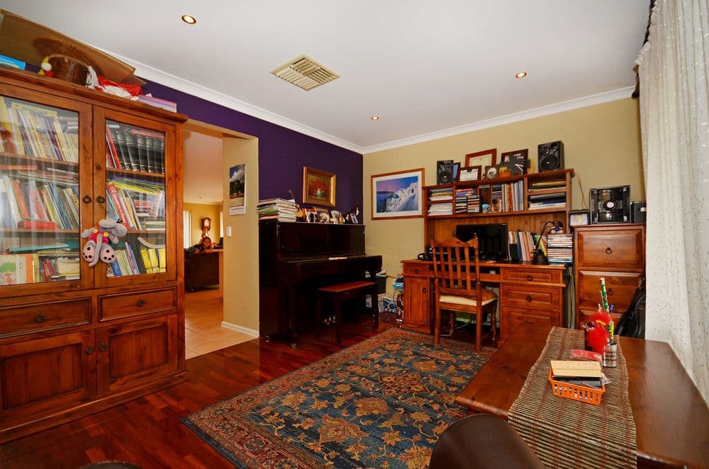 280 Bennett Springs Drive, BENNETT SPRINGS WA 6063, Bennett Springs - Thumbnail 6