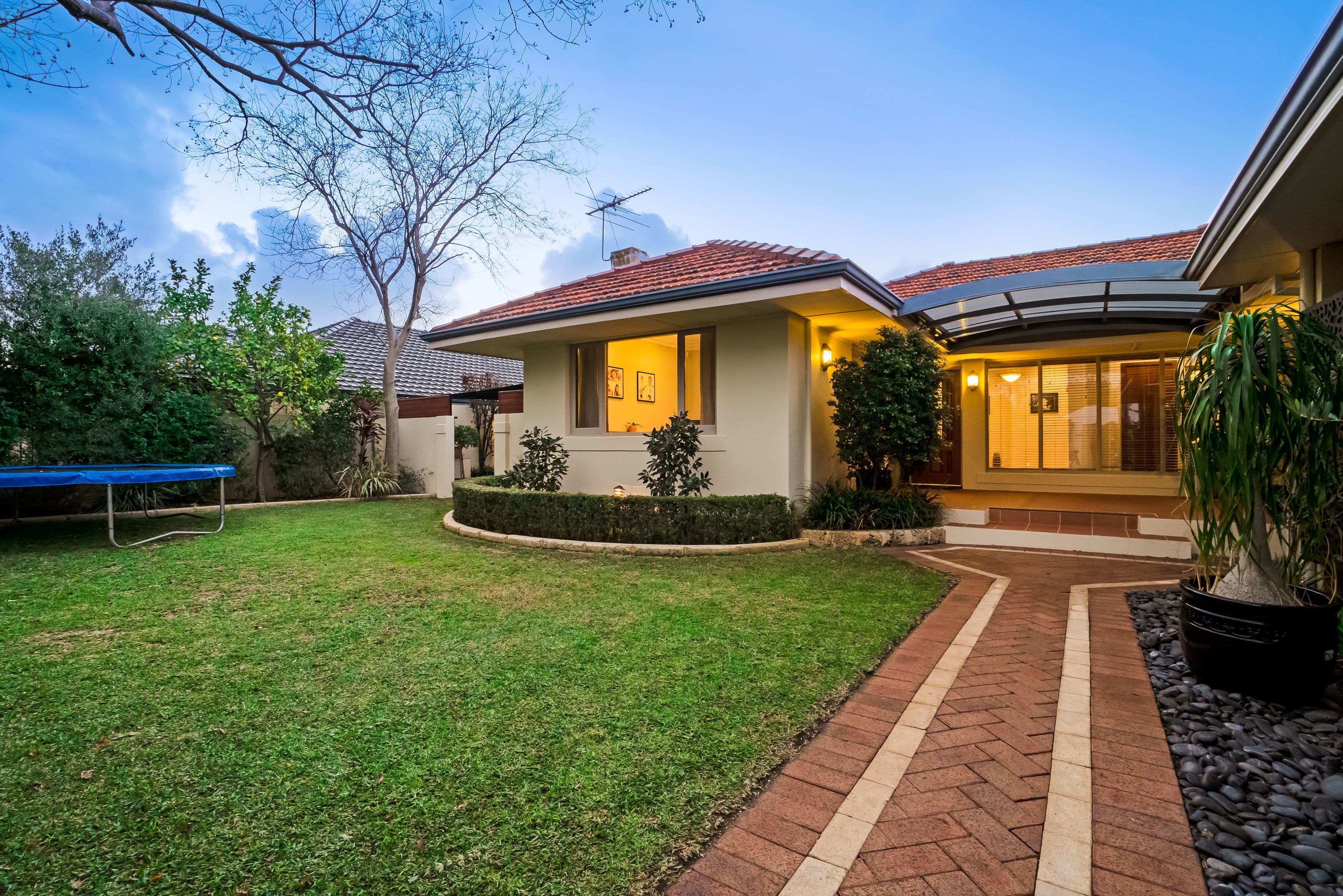 51 Wandarrie Avenue, Yokine WA 6060, Yokine - Thumbnail 2