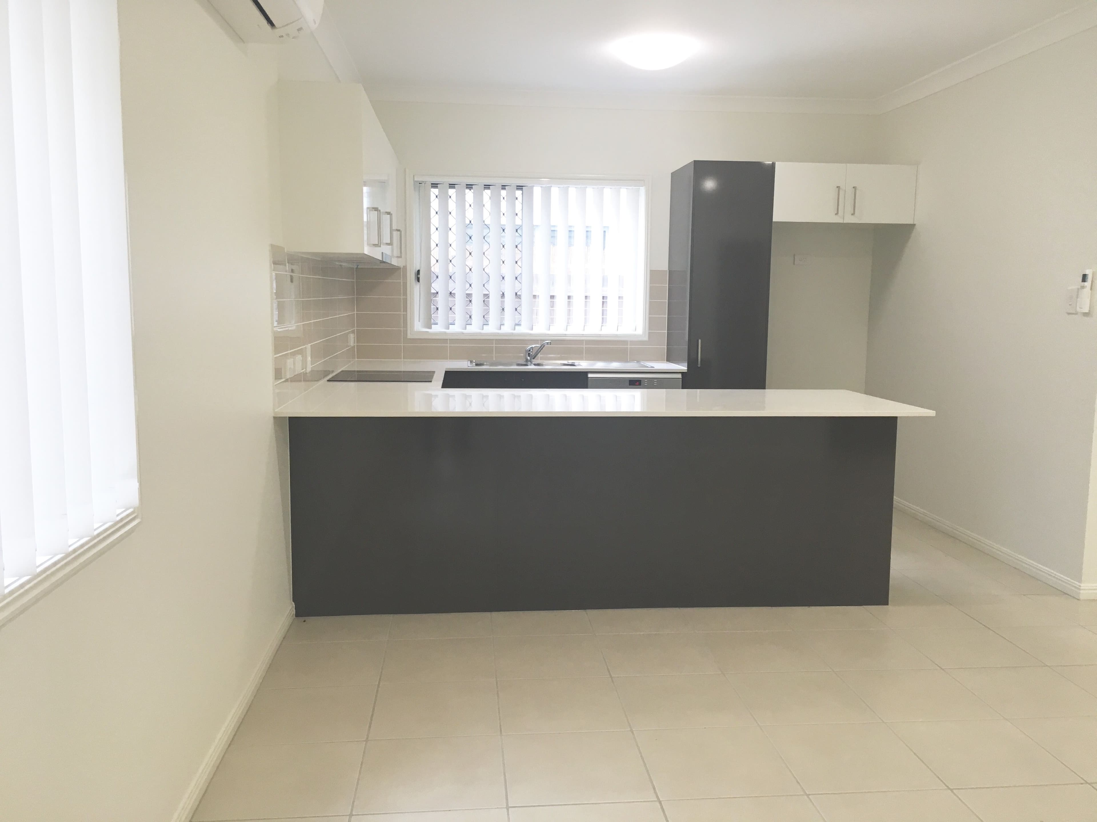 28 Careel Close, Helensvale QLD 4212, Helensvale - Thumbnail 5