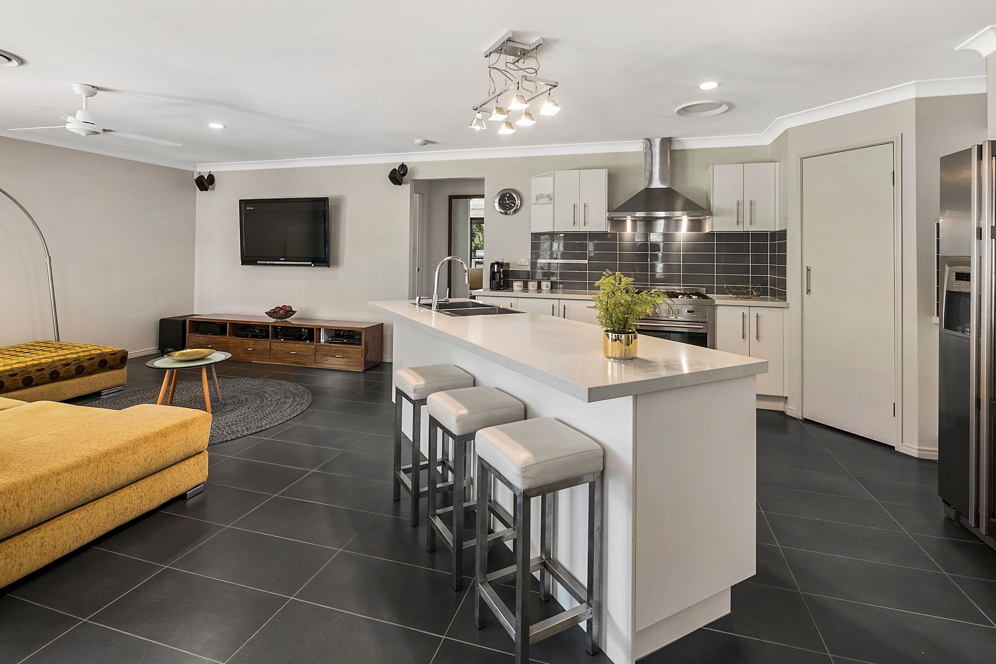 54 Red Gum Crescent, Wakerley QLD 4154, Wakerley - Thumbnail 3