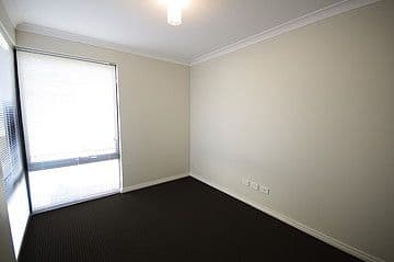 48 Kembla Circle, Madeley WA 6065, Madeley - Thumbnail 4