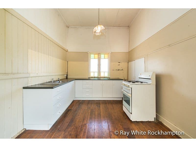 112 Stanley Street, Allenstown QLD 4700, Allenstown - Thumbnail 2