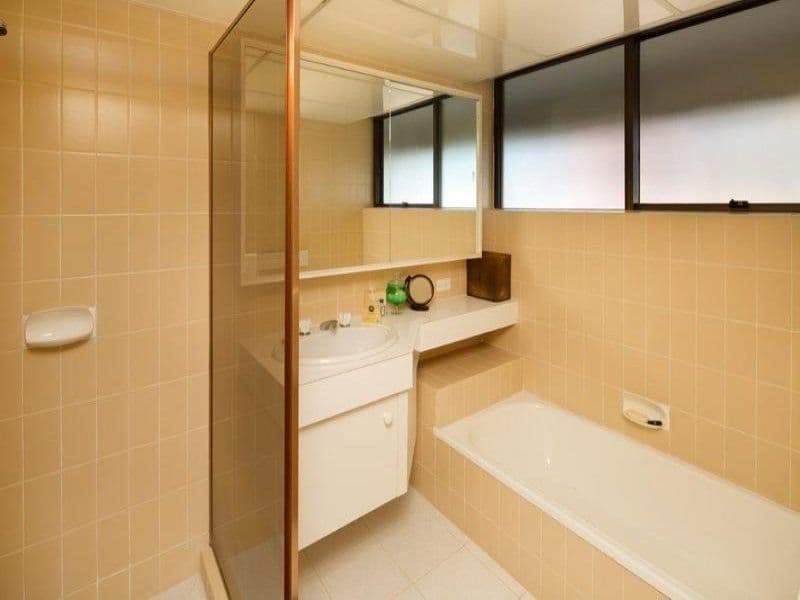 63 Kings Row Centre. 20 Commodore Drive, SURFERS PARADISE QLD 4217, Surfers Paradise - Thumbnail 6