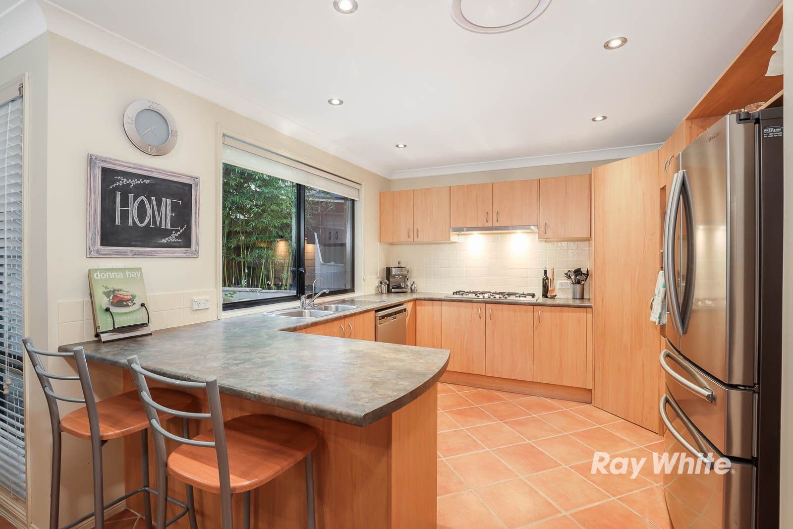 6 Cameo Place, Kellyville - Thumbnail 4