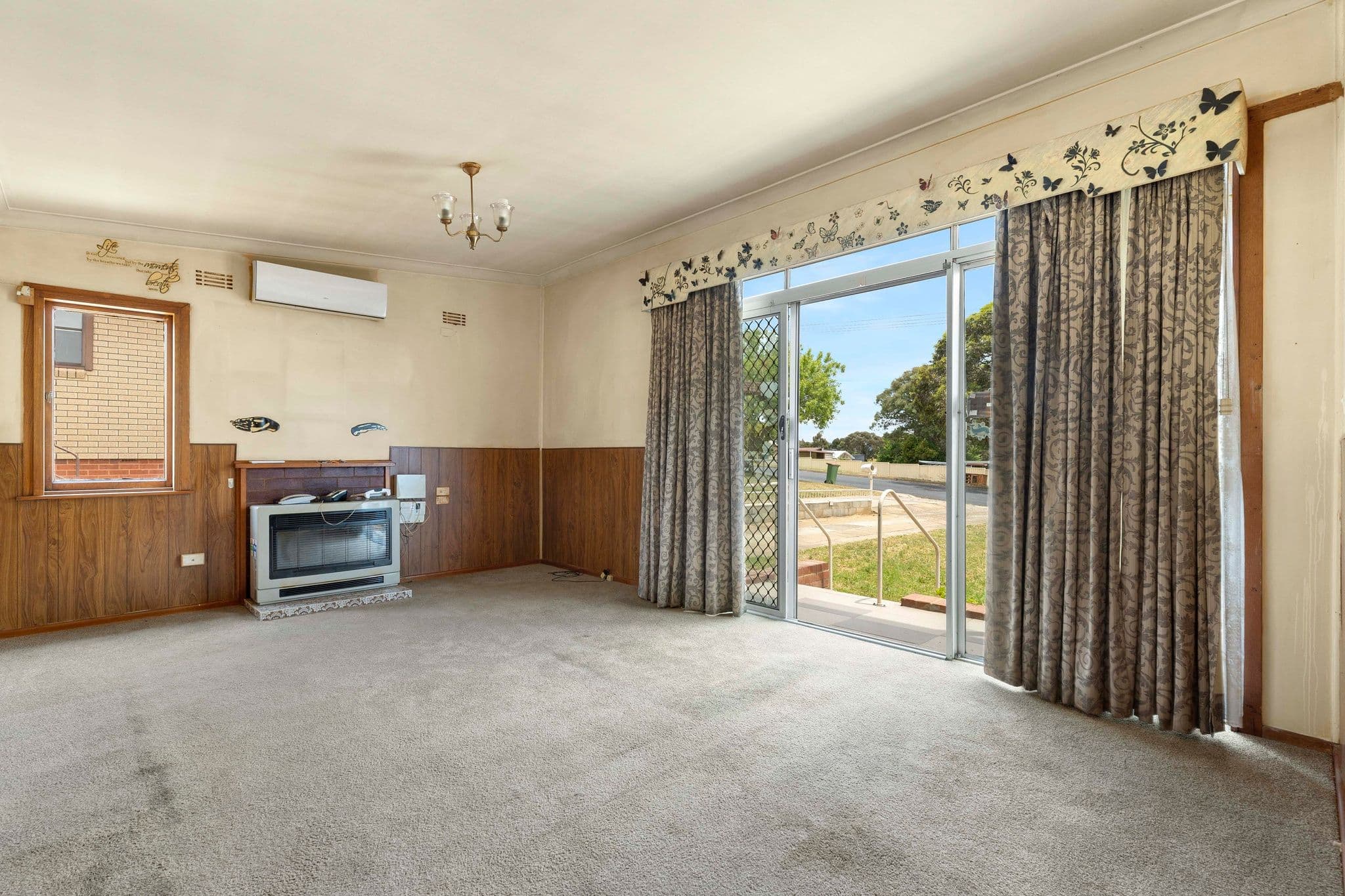 68 Crest Road, Crestwood NSW 2620, Crestwood - Thumbnail 3