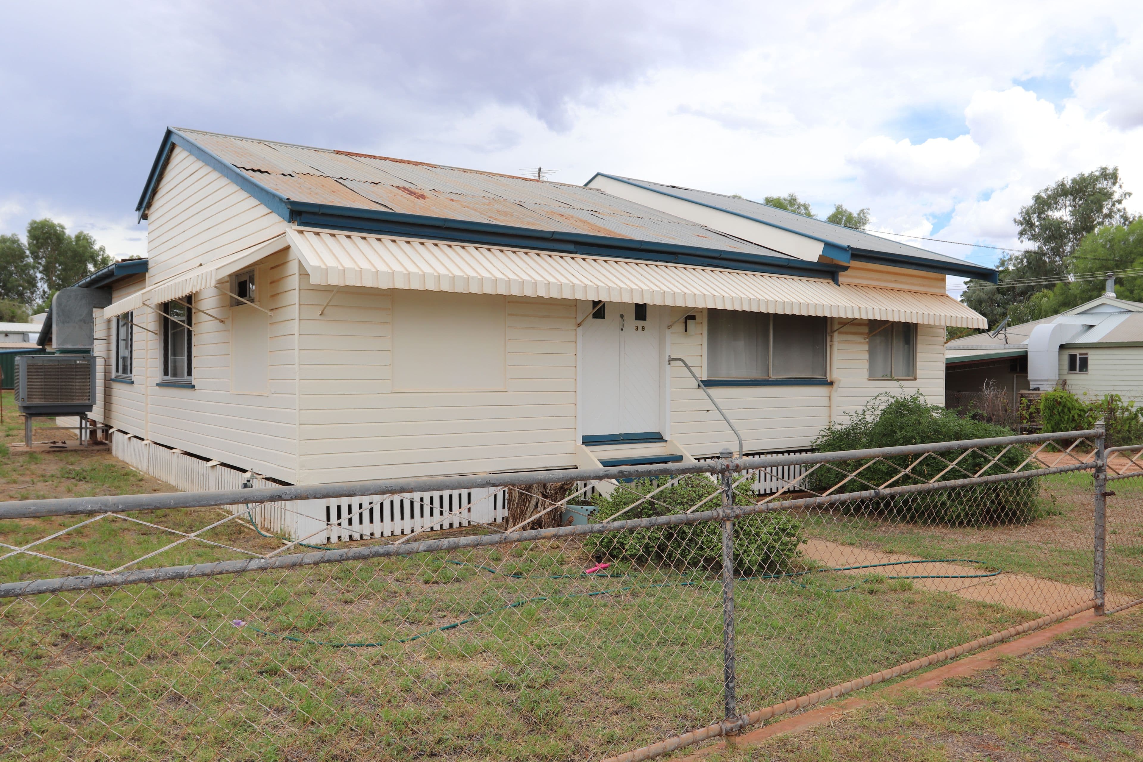 39 Sturt Street, Charleville QLD 4470, Charleville - Image 1