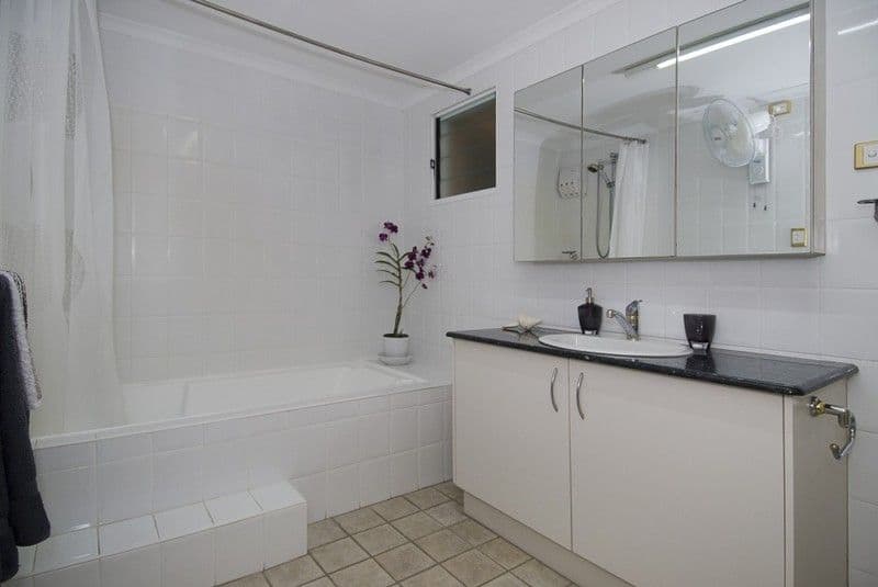 12 Paspaley Place, CULLEN BAY NT 0820, Cullen Bay - Thumbnail 4