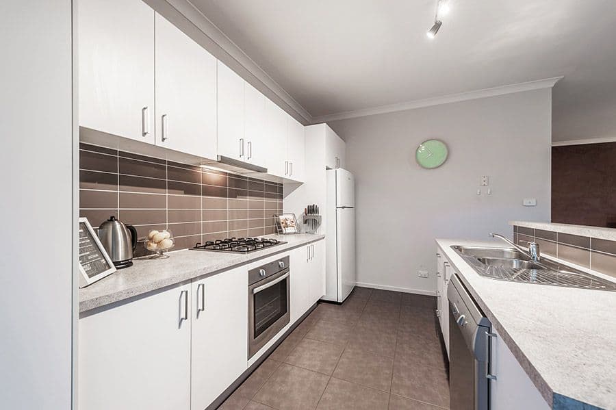 11 Royal Terrace, Craigieburn VIC 3064, Craigieburn - Thumbnail 2