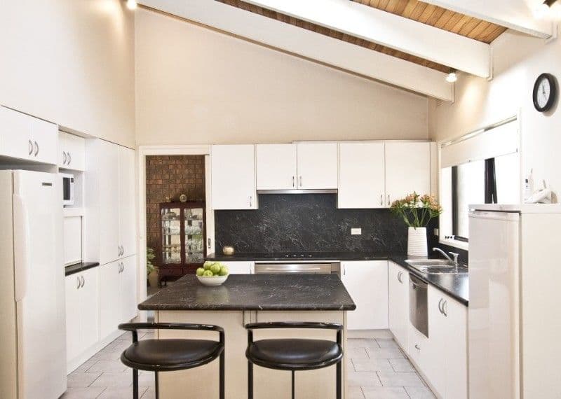 GREENSBOROUGH VIC 3088, Greensborough - Thumbnail 2