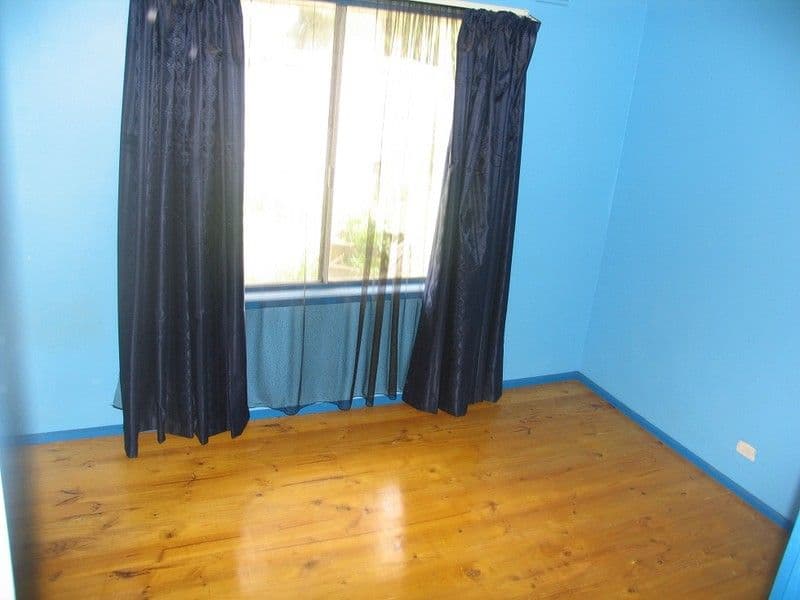 3 Earl Place, MELTON WEST VIC 3337, Melton West - Thumbnail 4