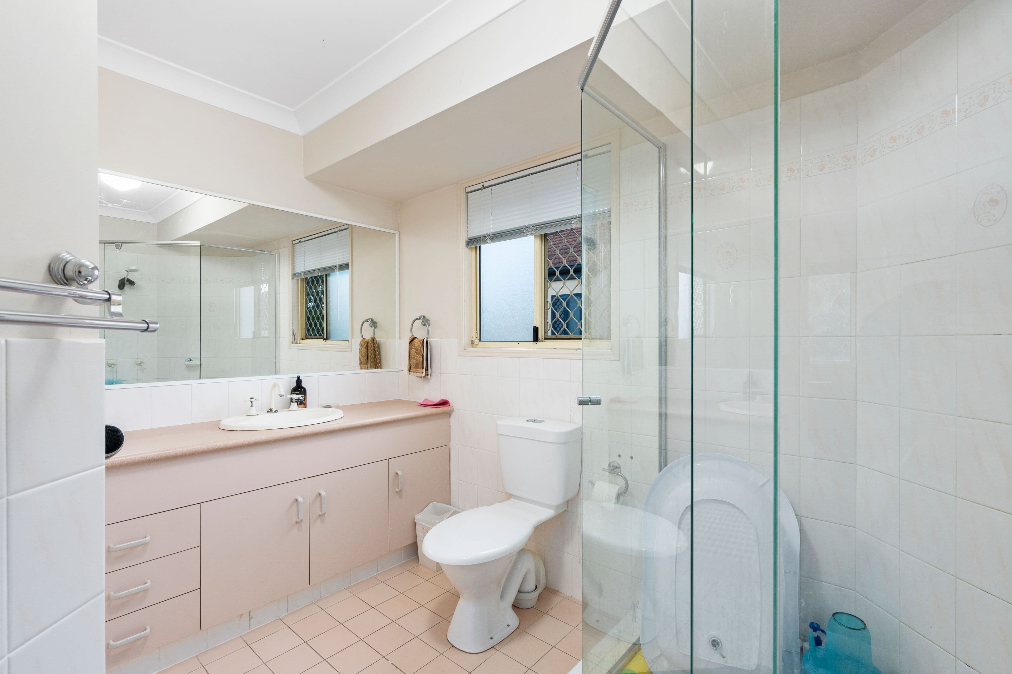 97 Pohlman Street, Southport QLD 4215, Southport - Thumbnail 5
