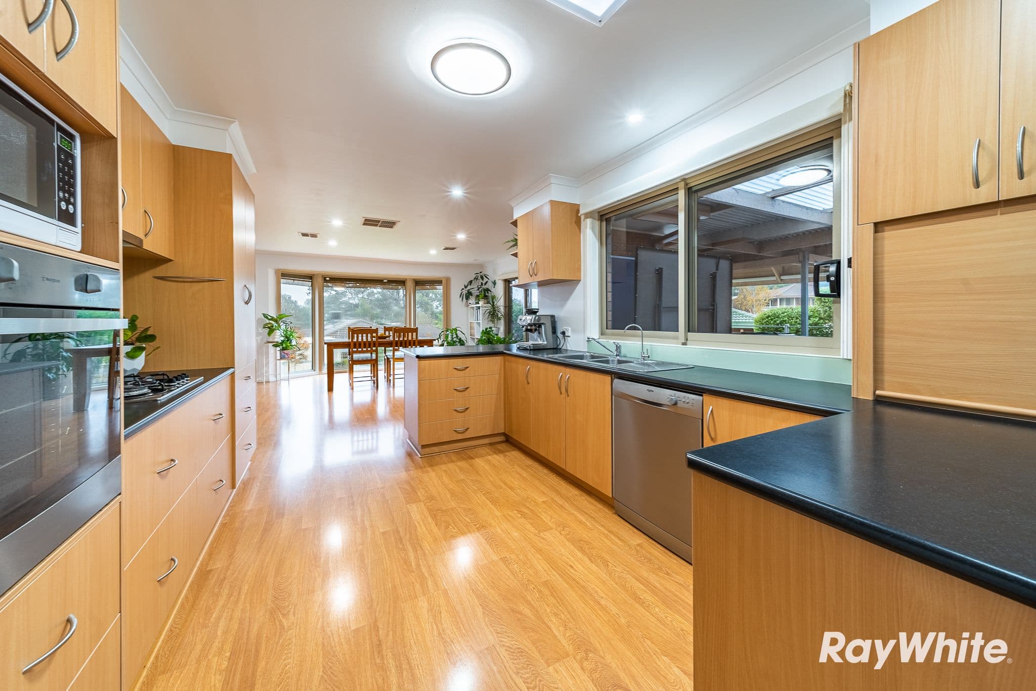 19 Mayfield Parade, Strathdale VIC 3550, Strathdale - Thumbnail 3