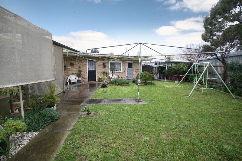 17 McNab Court, DANDENONG VIC 3175, Dandenong - Thumbnail 7