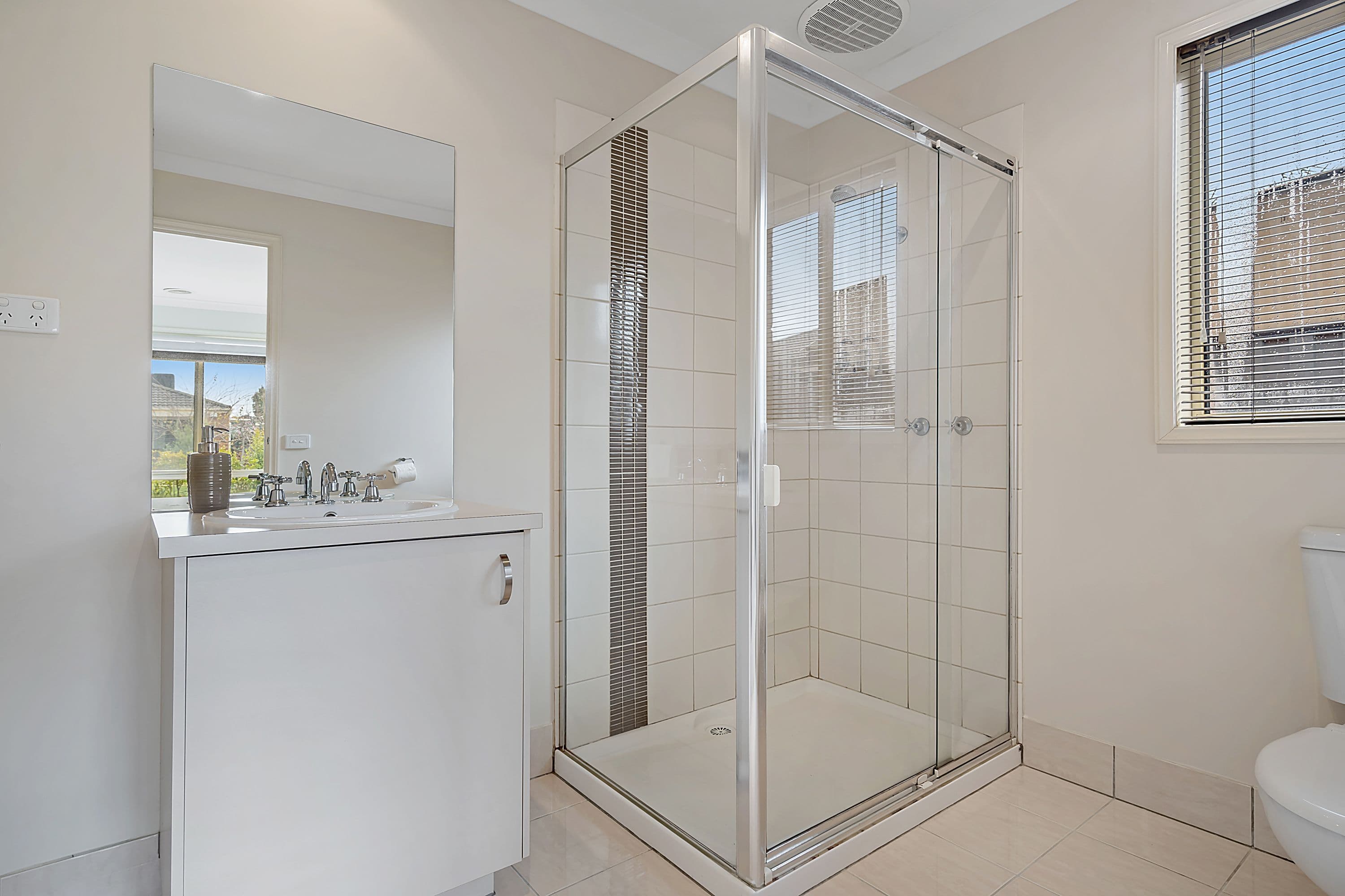 13 Peartree Court, Roxburgh Park VIC 3064, Roxburgh Park - Thumbnail 4