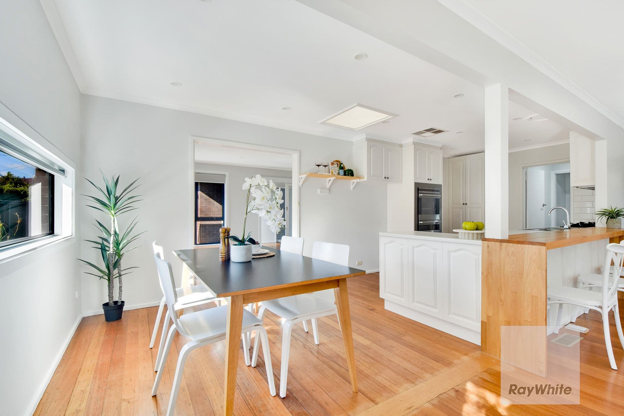37 Luton Way, Bundoora VIC 3083, Bundoora - Thumbnail 5