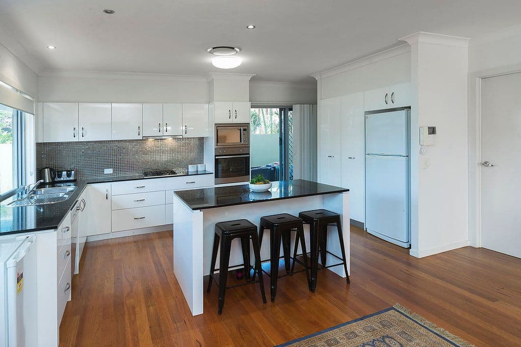 82 Slatyer Avenue, Bundall QLD 4217, Bundall - Thumbnail 6