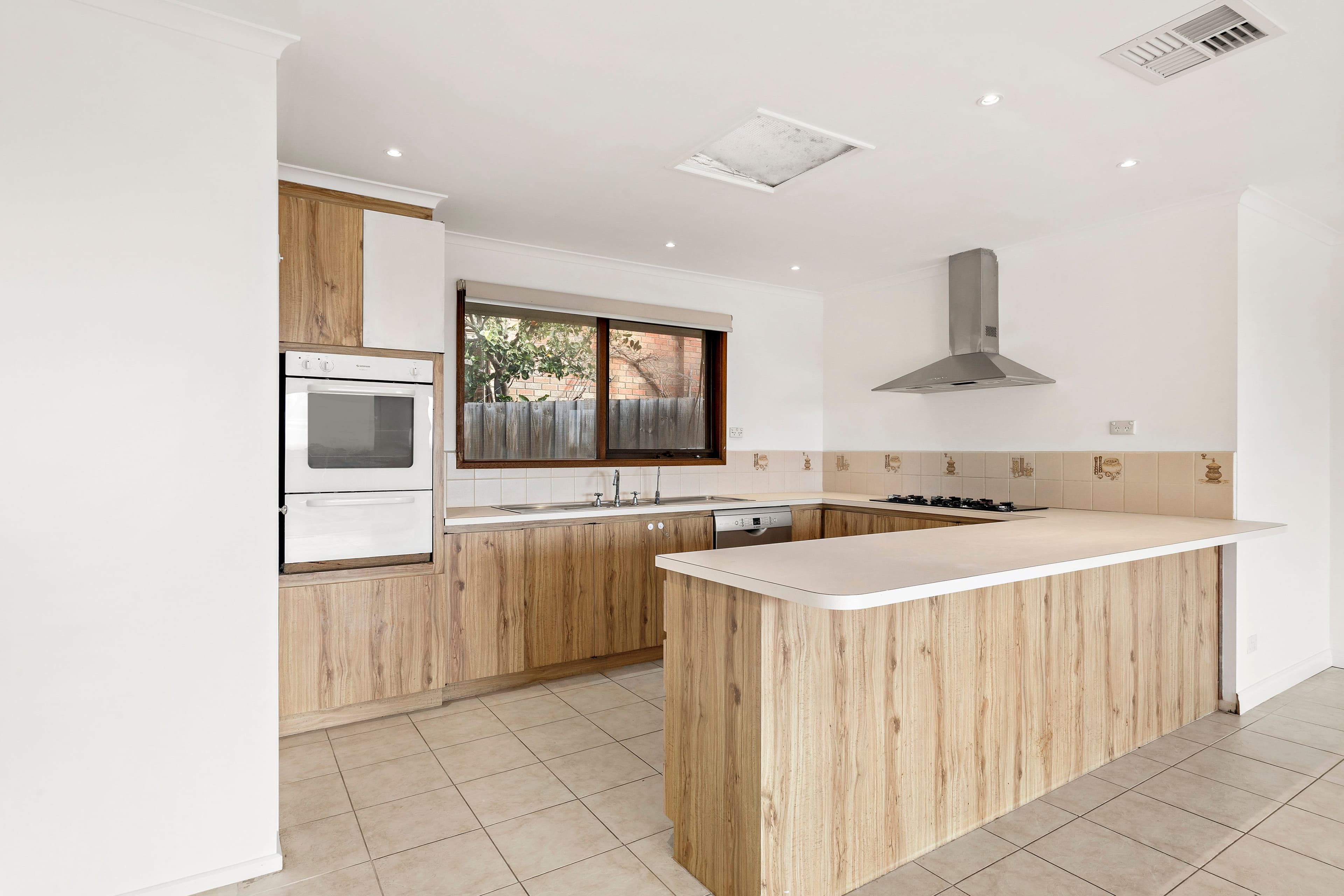 7 Tabor Mews, Frankston VIC 3199, Frankston - Thumbnail 3