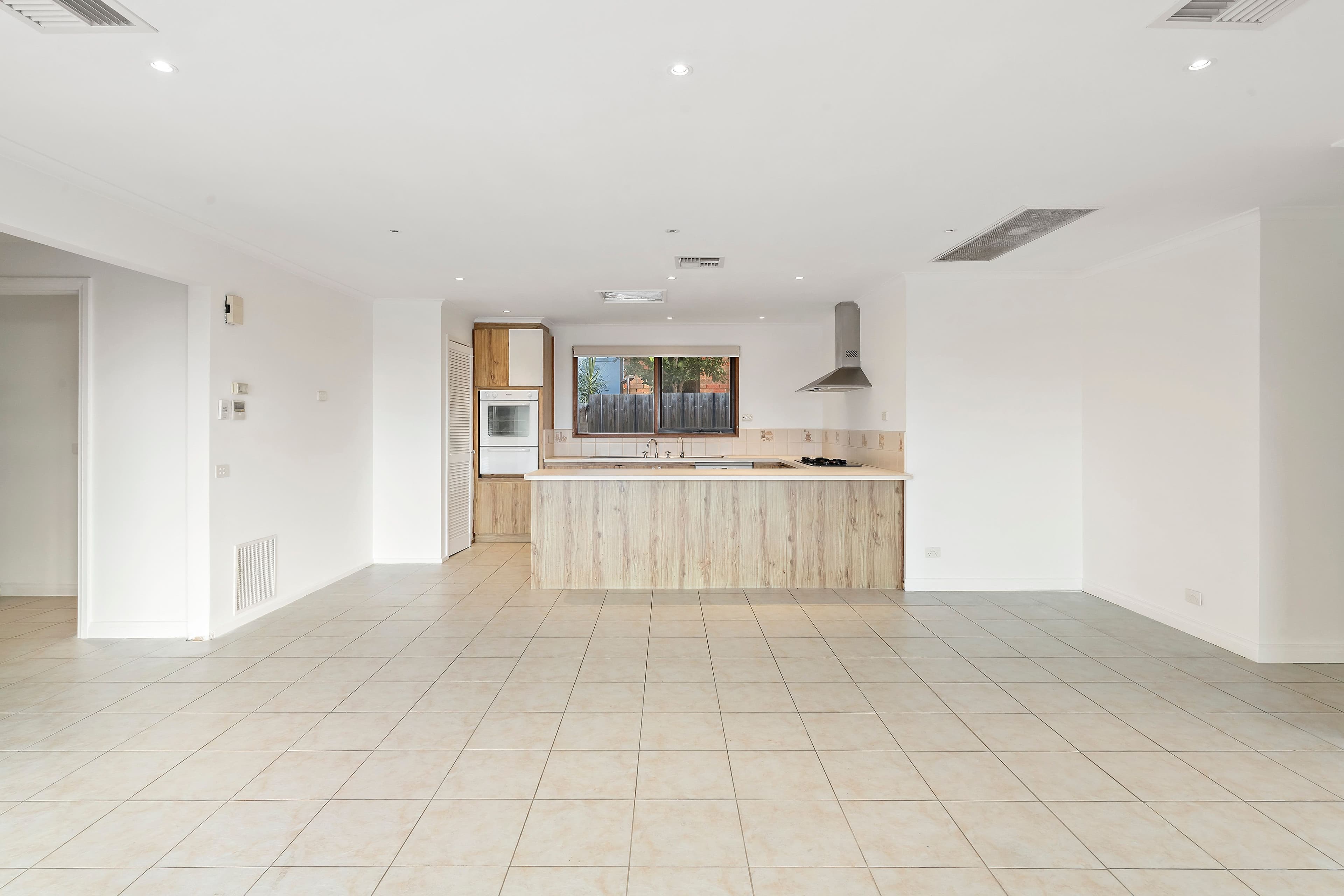 7 Tabor Mews, Frankston VIC 3199, Frankston - Thumbnail 4