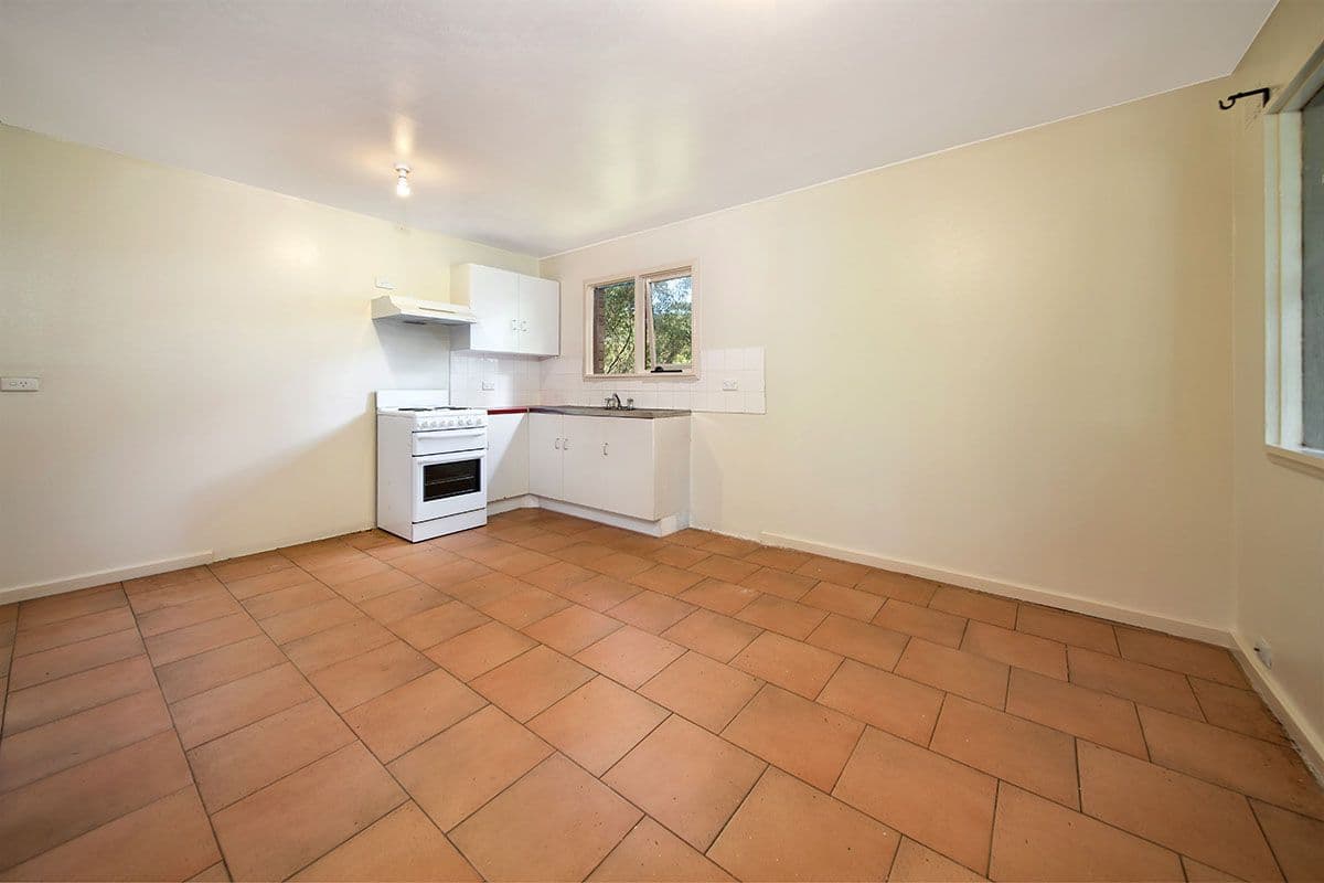 8 Sedgeman Avenue, Menai - Thumbnail 3