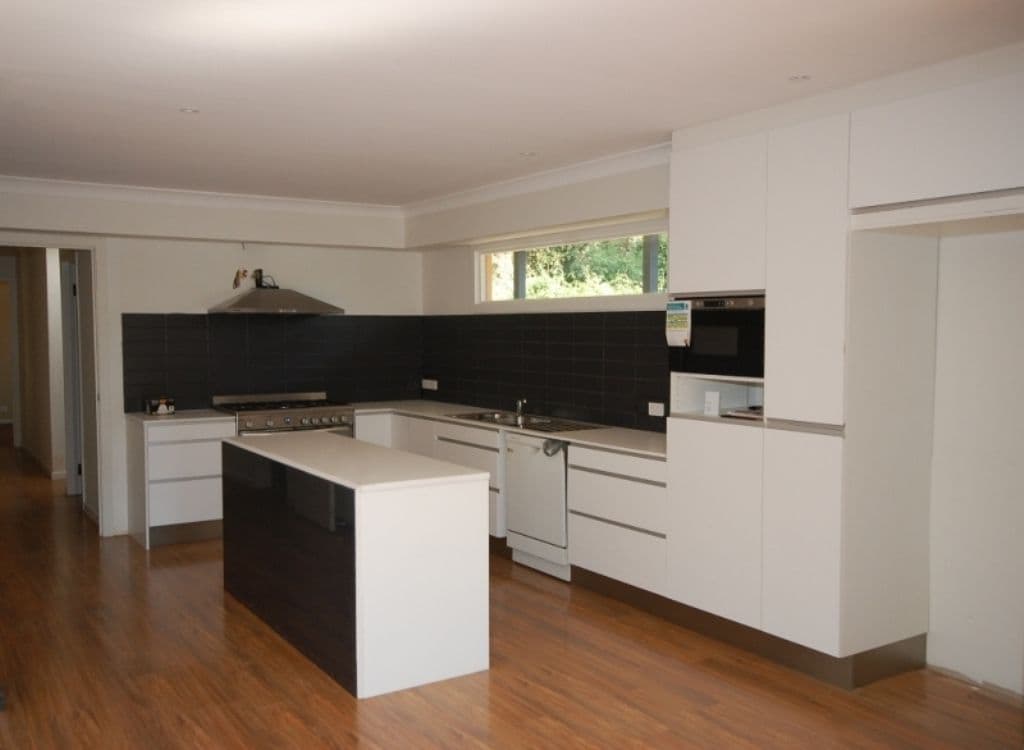 24 Priestley Crescent, MOUNT EVELYN VIC 3796, Mount Evelyn - Thumbnail 3