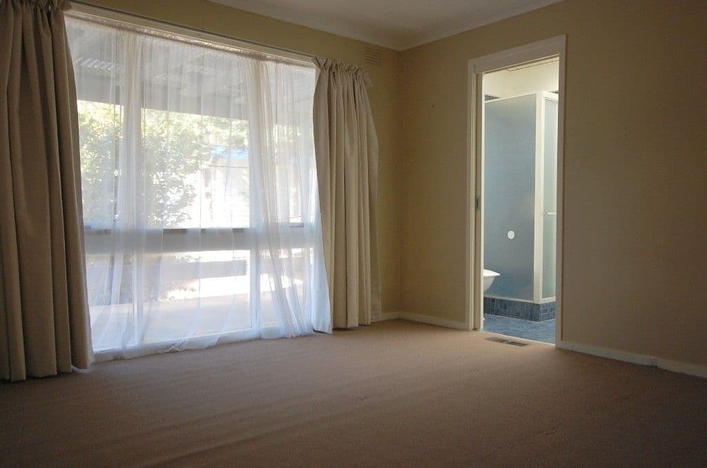 24 Priestley Crescent, MOUNT EVELYN VIC 3796, Mount Evelyn - Thumbnail 4