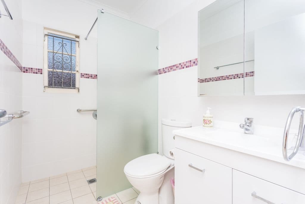 61 Ninth Avenue, KEDRON QLD 4031, Kedron - Thumbnail 4