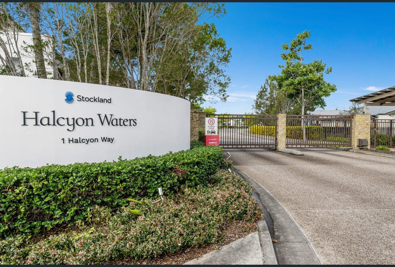 1 Halcyon Way, Hope Island QLD 4212, Hope Island - Thumbnail 2