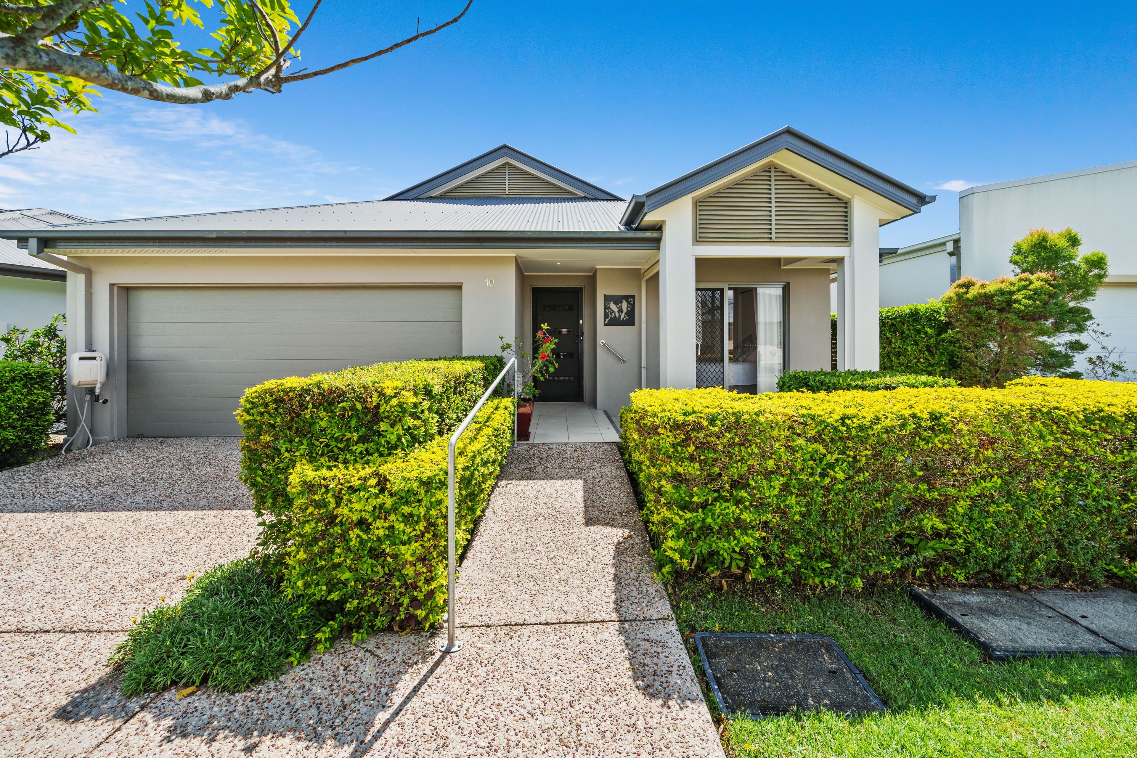 1 Halcyon Way, Hope Island QLD 4212, Hope Island - Thumbnail 4