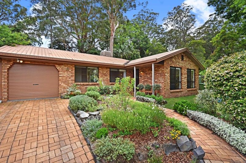 8 Greentrees Avenue,  Kenmore Hills, Kenmore Hills - Thumbnail 2