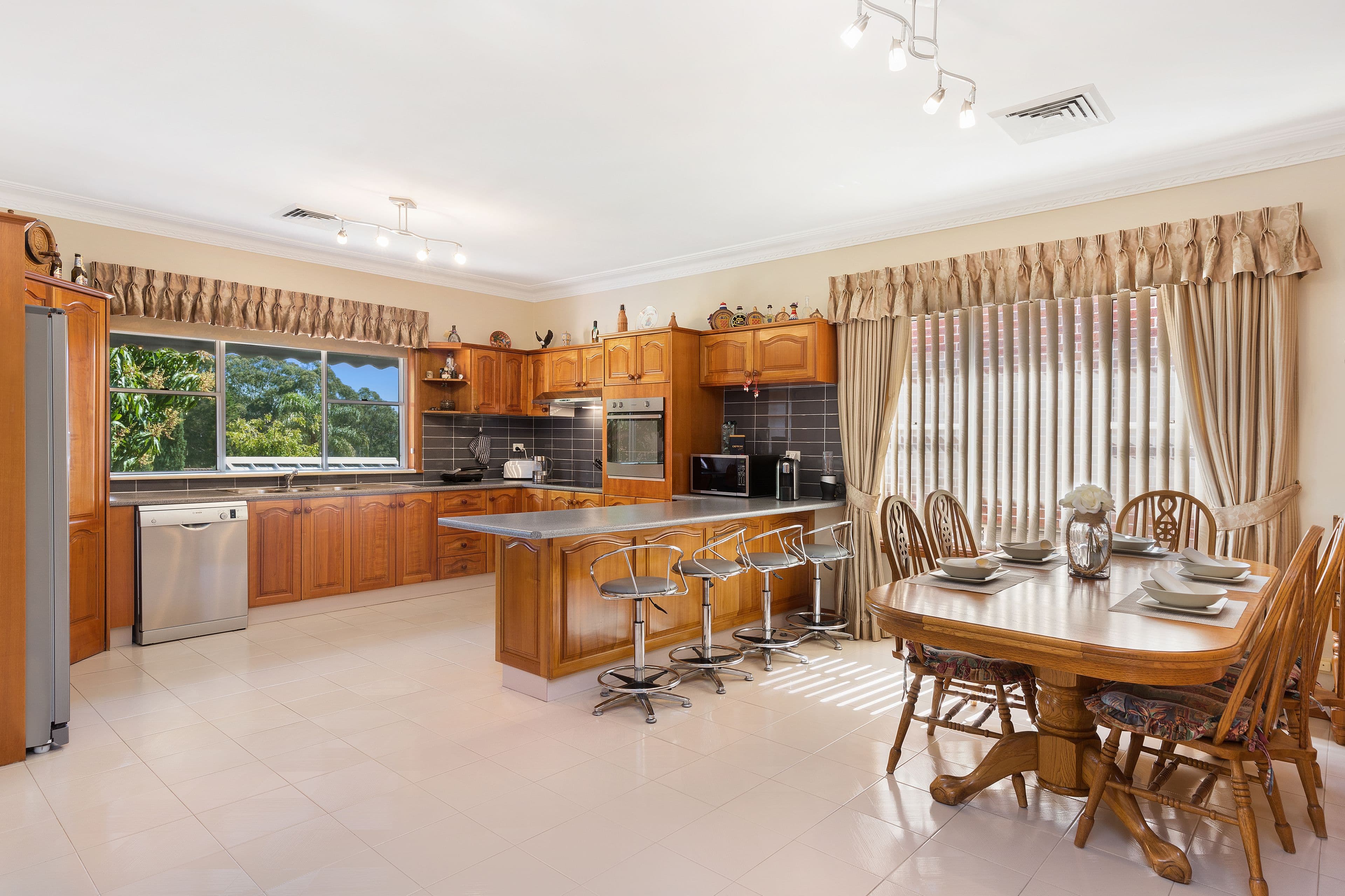 29 Swan Road, Edensor Park - Thumbnail 5