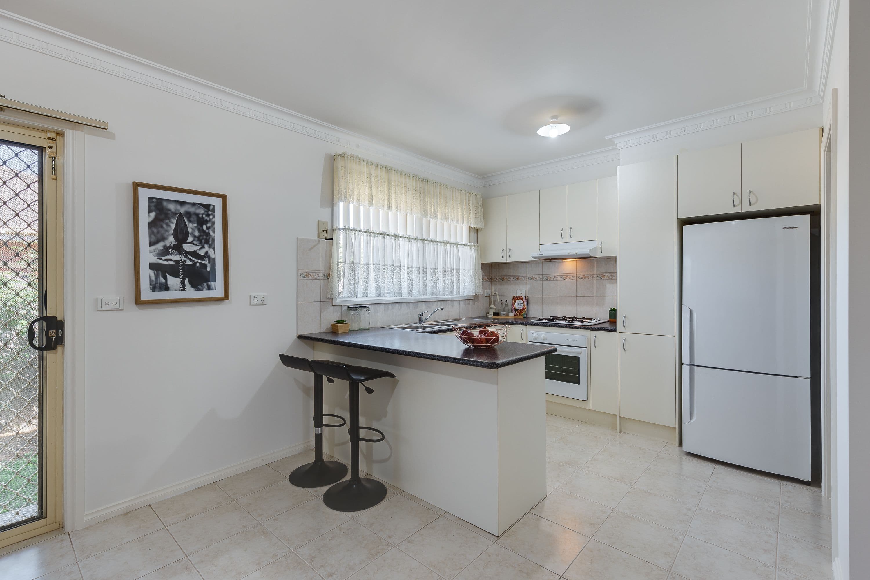 7 Houston Street, Epping VIC 3076, Epping - Thumbnail 2