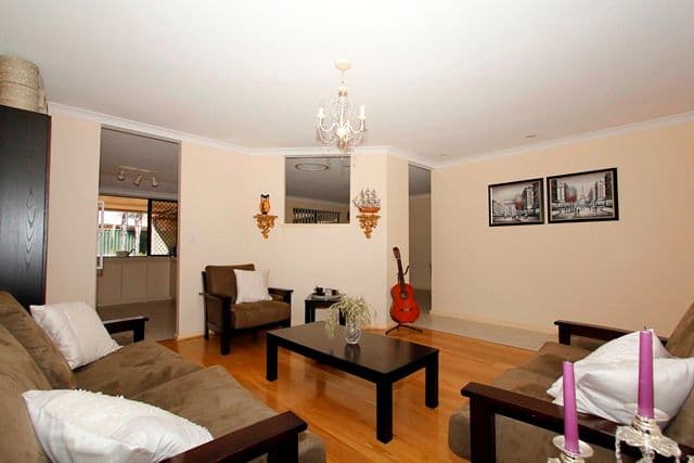 3 Mammoth Court, BALLAJURA WA 6066, Ballajura - Thumbnail 3