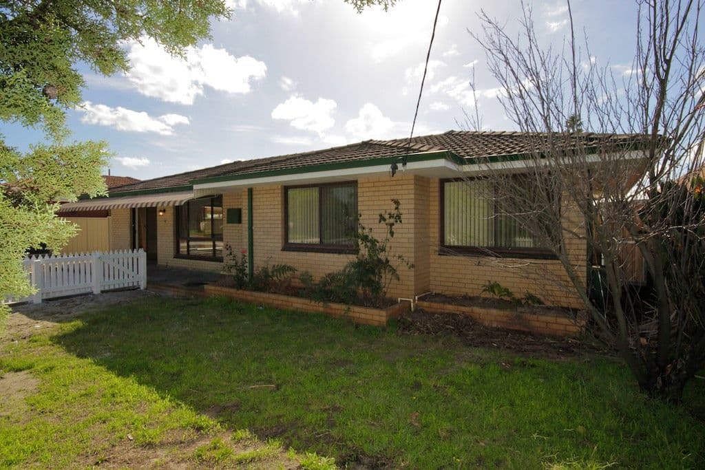 18 Maritana Street, MORLEY WA 6062, Morley - Thumbnail 2