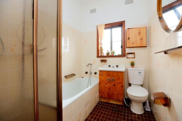 1 Morrison Avenue, Chester Hill - Thumbnail 8
