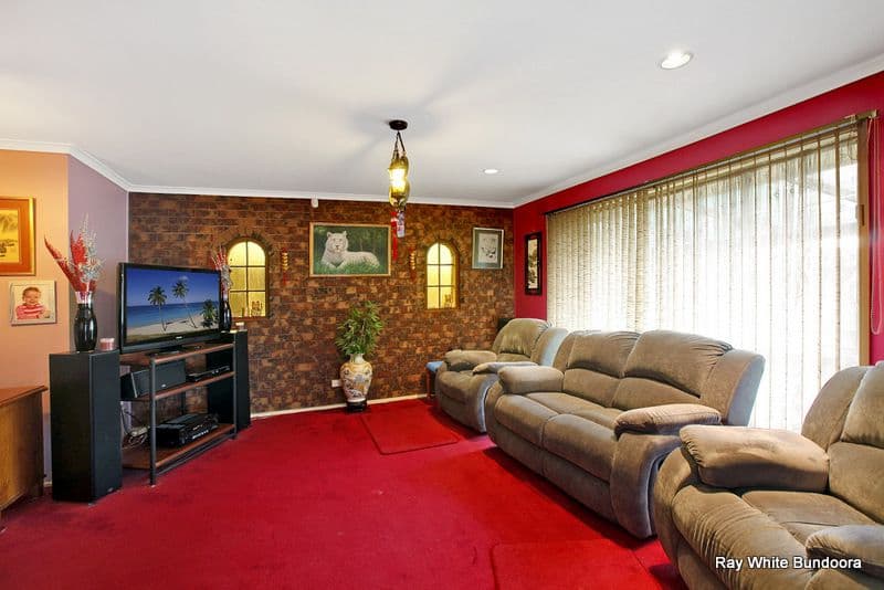 37 Luton Way, BUNDOORA VIC 3083, Bundoora - Thumbnail 2