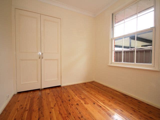 69 Denman Road, GEORGES HALL NSW 2198, Georges Hall - Thumbnail 6