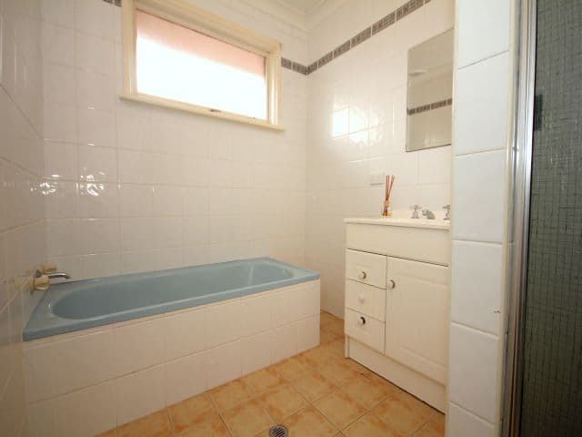 69 Denman Road, GEORGES HALL NSW 2198, Georges Hall - Thumbnail 7