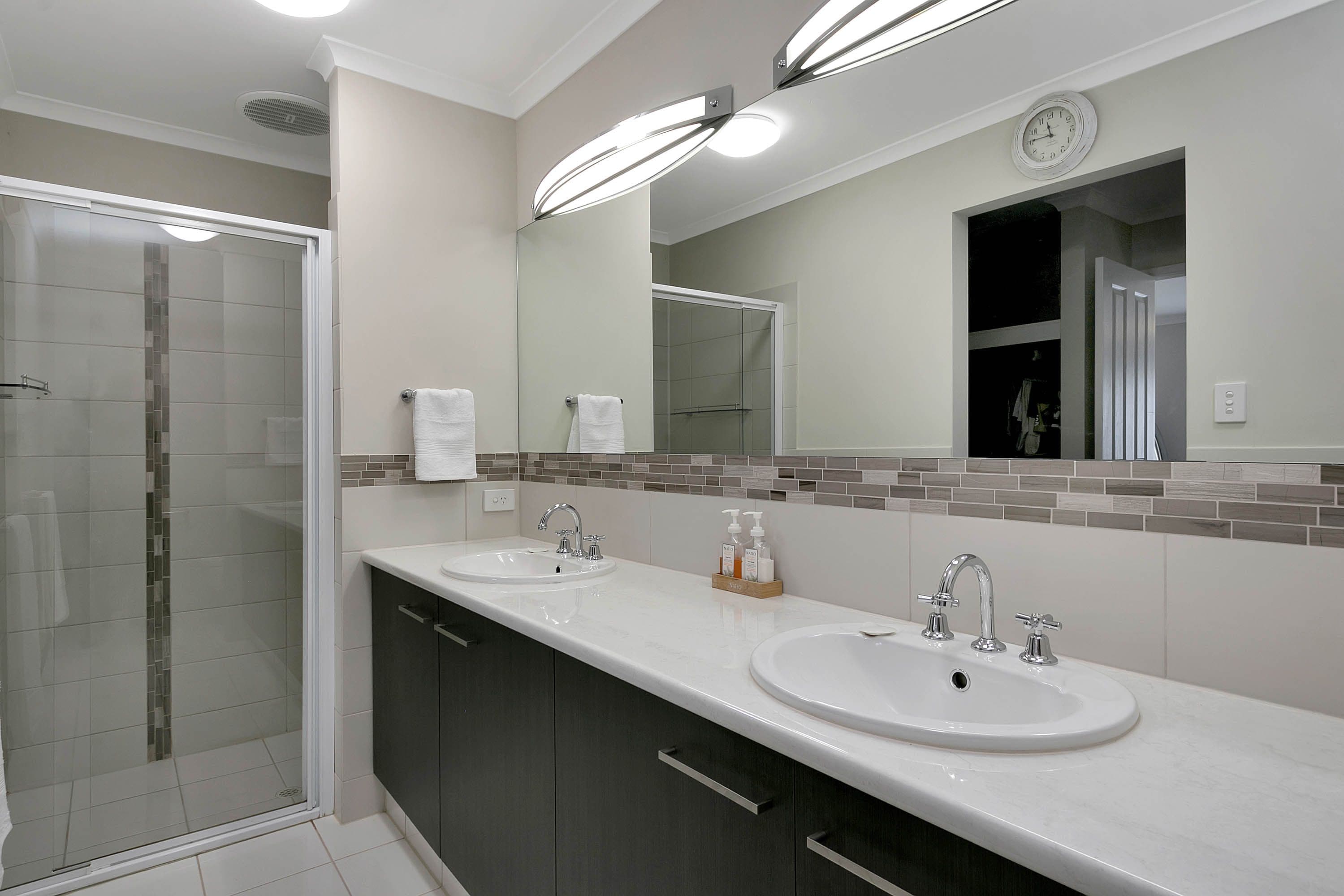 19 Honeysuckle Drive, Balaklava SA 5461, Balaklava - Thumbnail 3