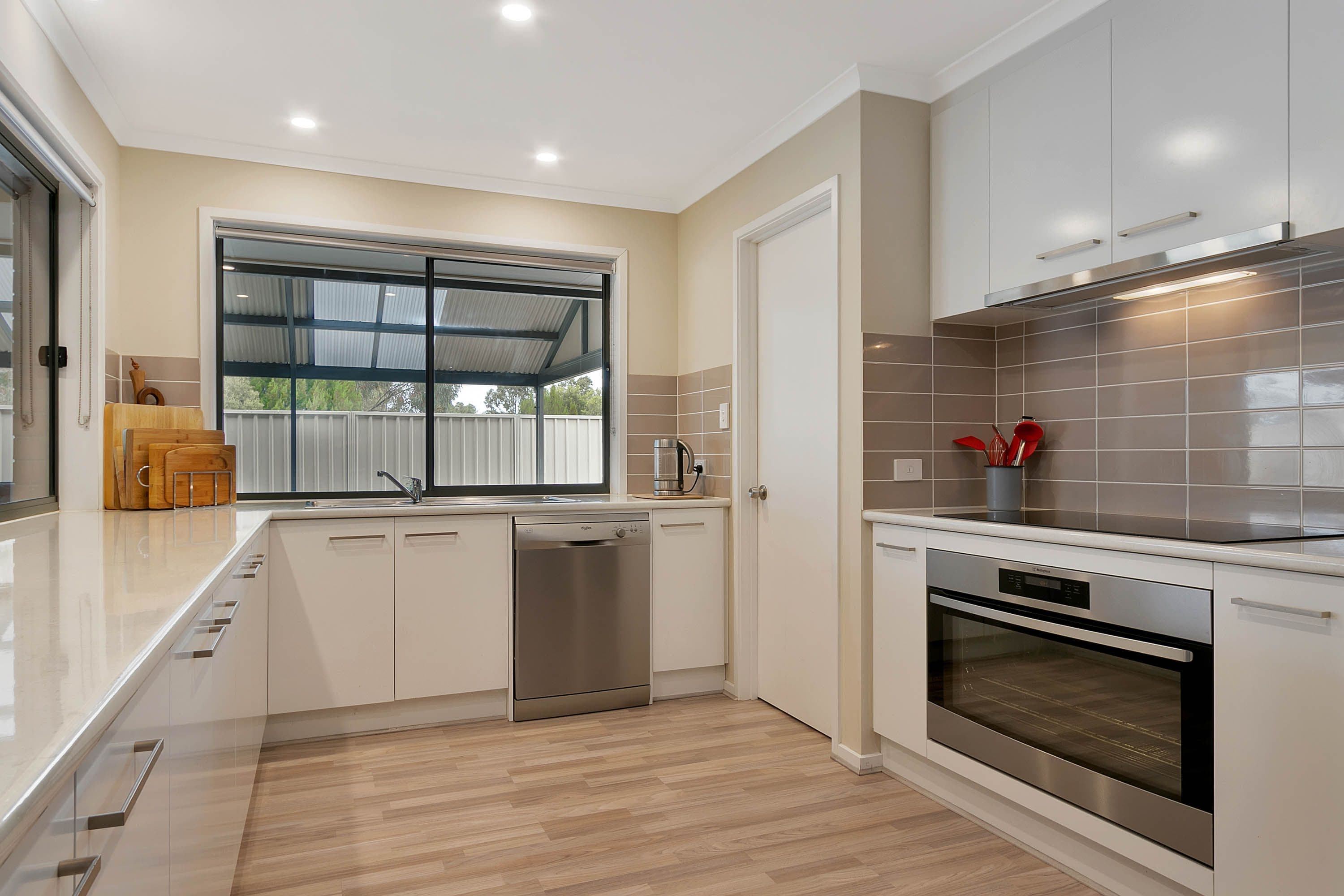 19 Honeysuckle Drive, Balaklava SA 5461, Balaklava - Thumbnail 6