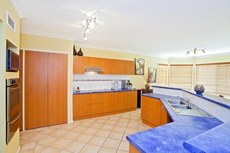 76 Scottsdale Circuit, WEST HOXTON NSW 2171, West Hoxton - Thumbnail 2