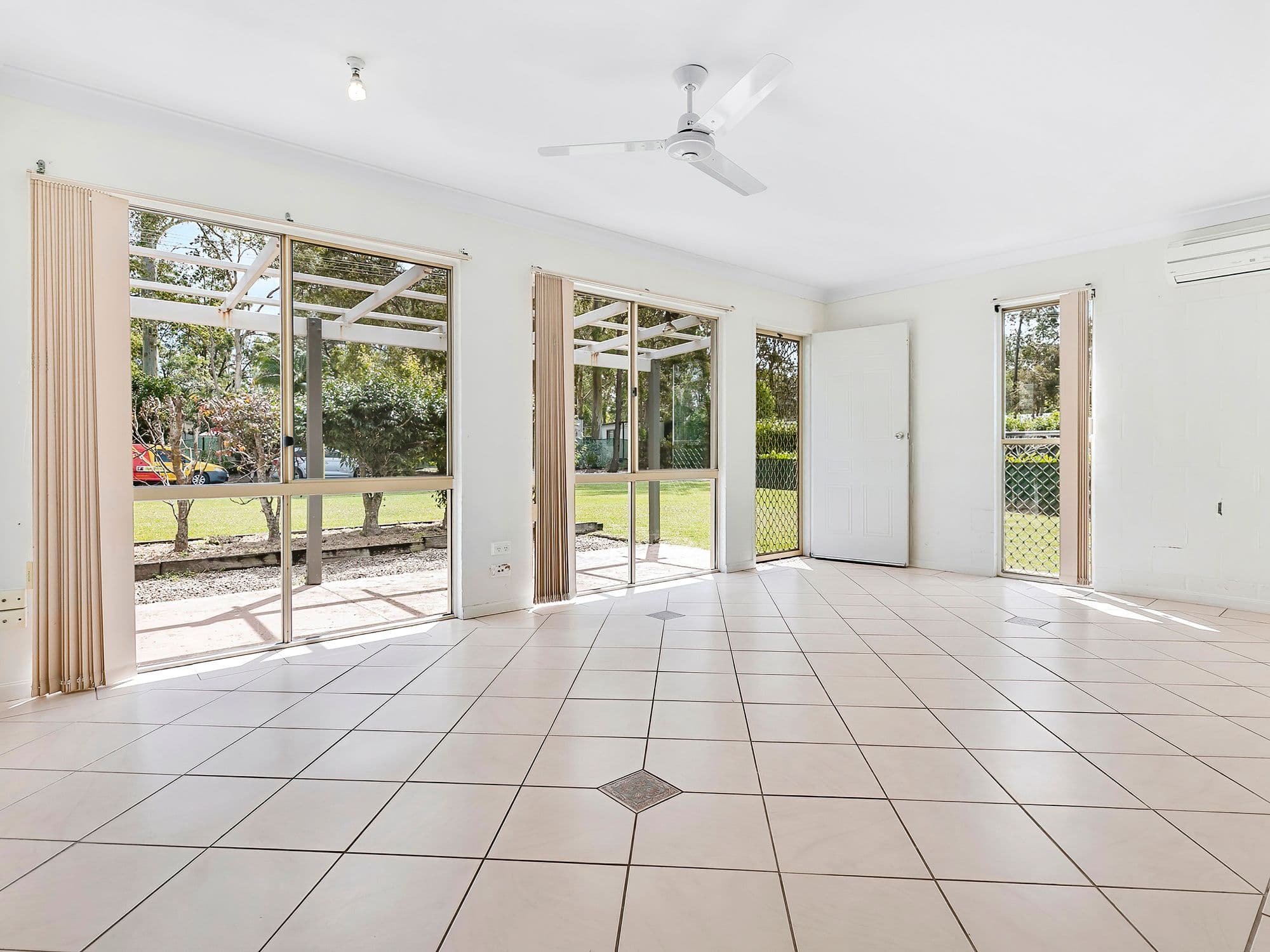 19 Toorbul Street, Landsborough QLD 4550, Landsborough - Thumbnail 8