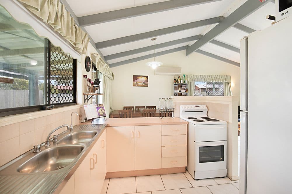 4 Kooyalee Street, Deception Bay QLD 4508, Deception Bay - Thumbnail 5